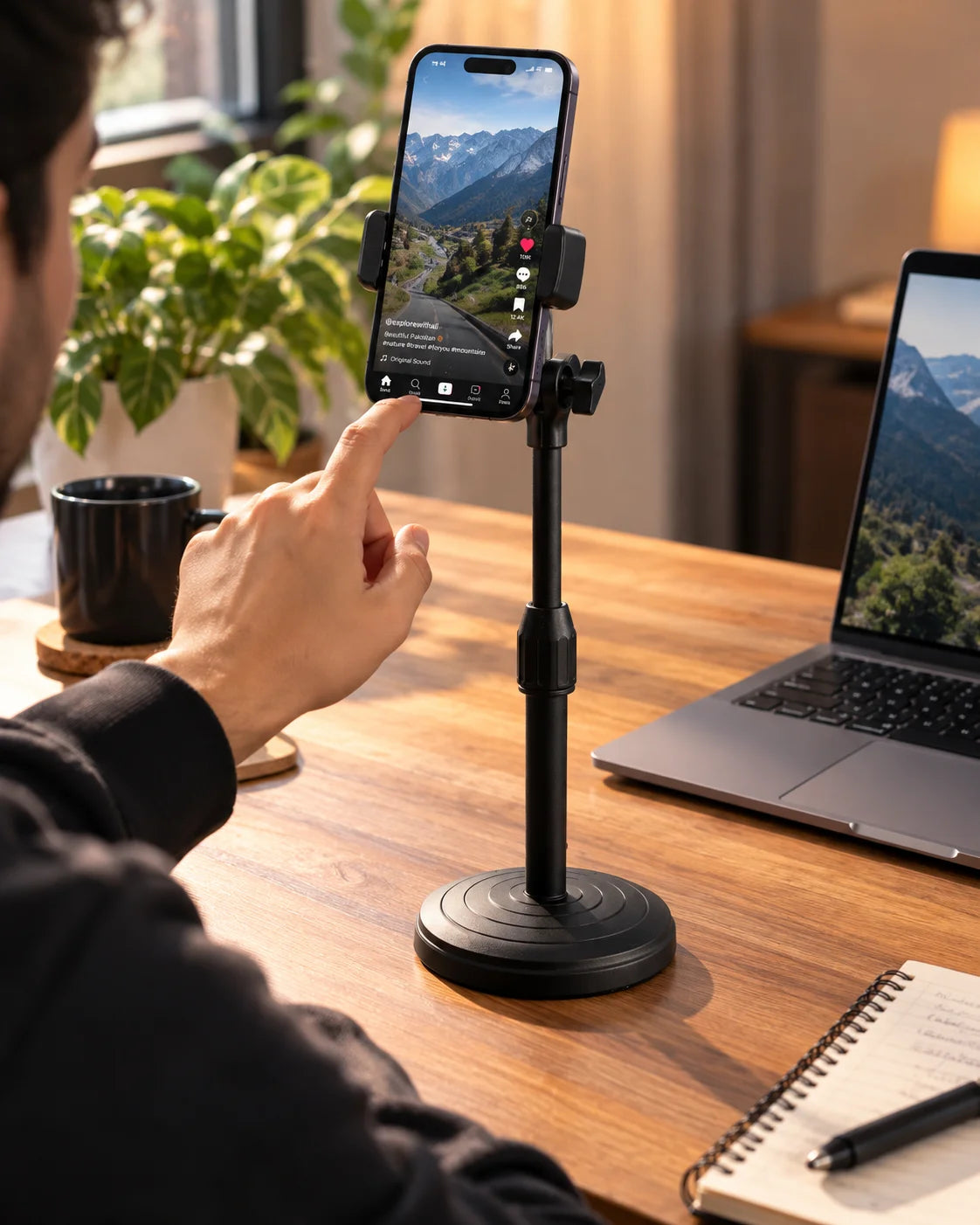 TikTok Sketch Phone Stand